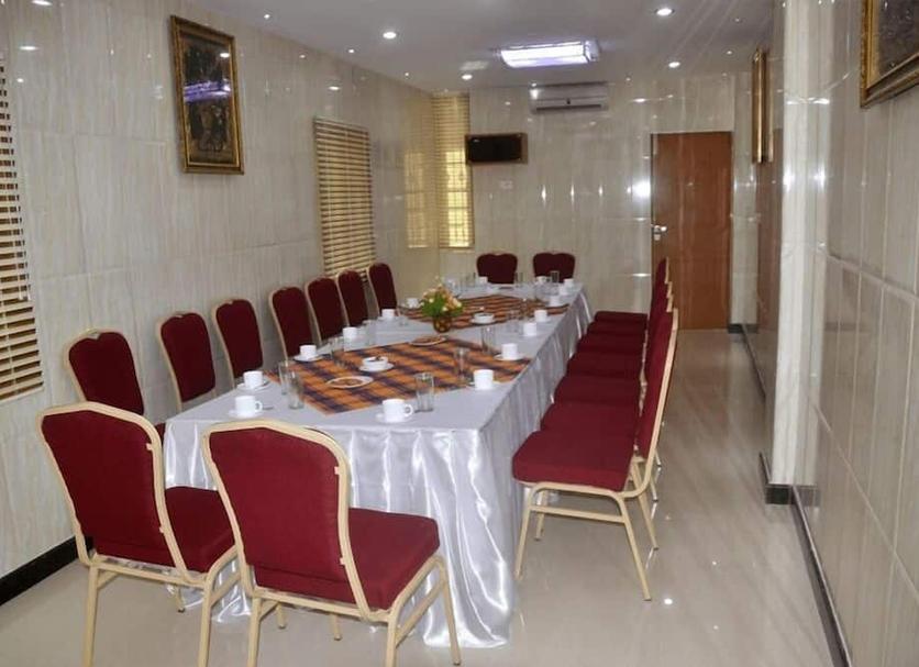 Ruang konferensi Foto