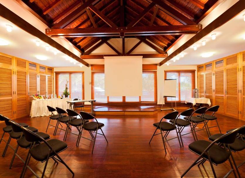Ruang konferensi Foto