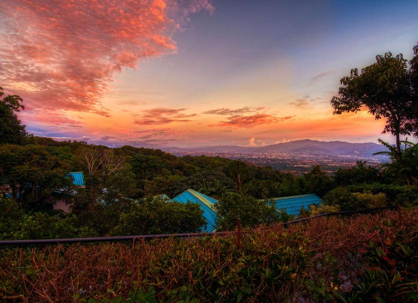 Pemandangan luar Foto