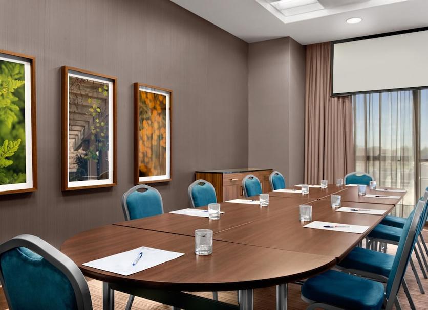 Ruang konferensi Foto