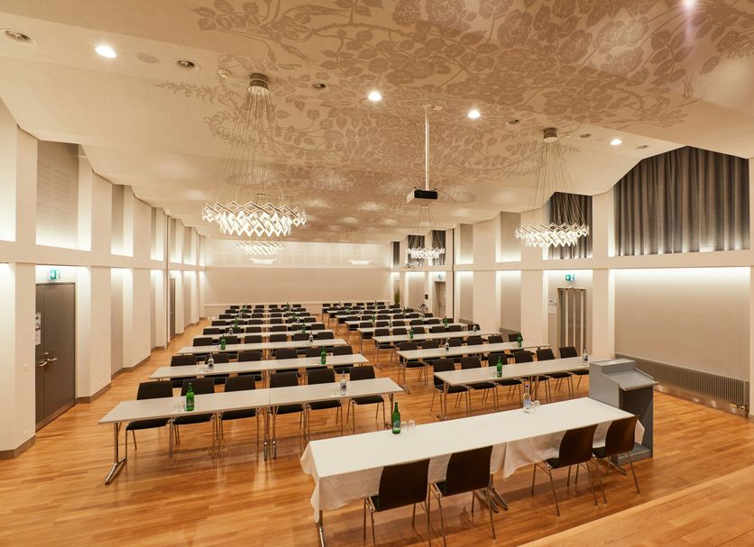 Ruang konferensi Foto