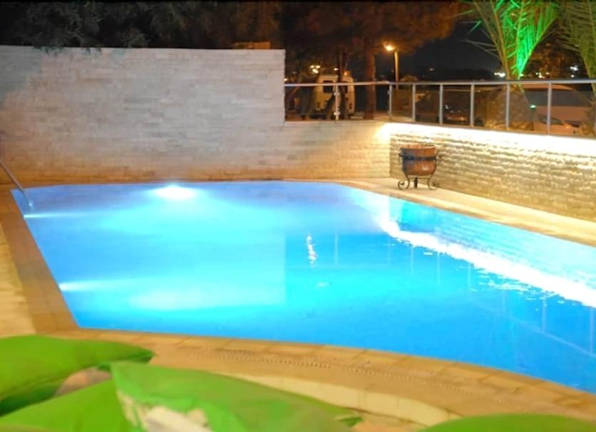 Kolam Foto