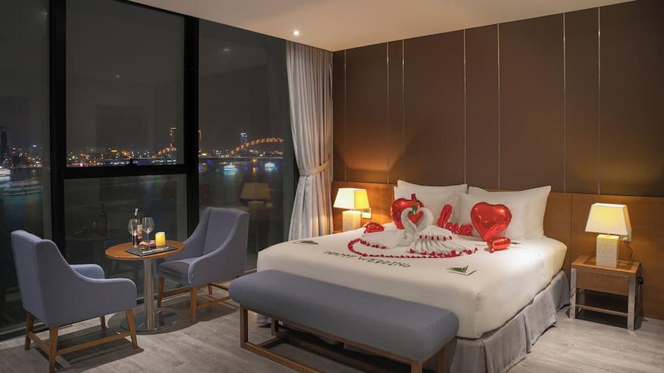 Avora Hotel