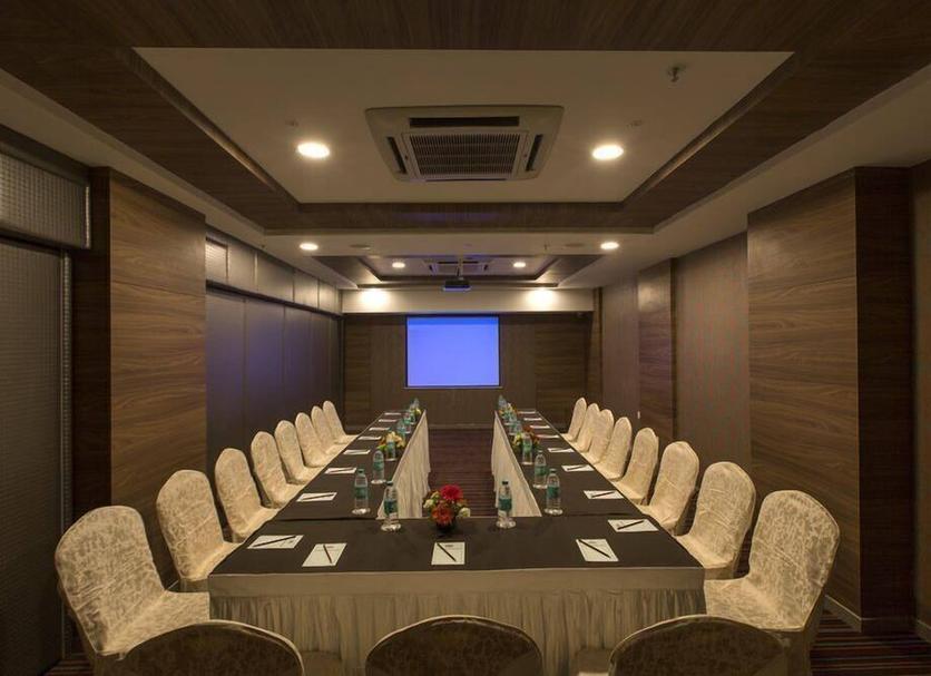 Ruang konferensi Foto