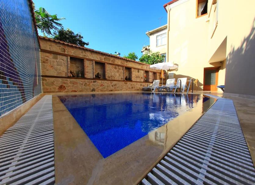 Kolam Foto