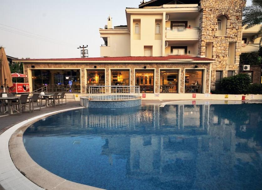 Kolam Foto