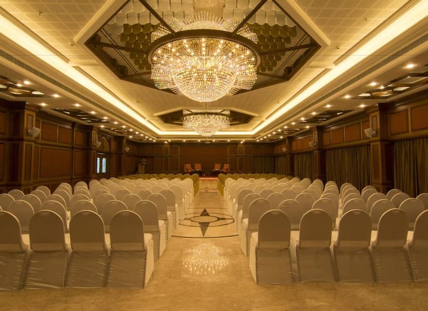 Ruang konferensi Foto