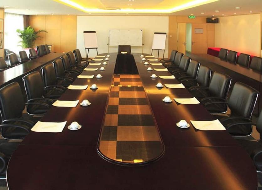 Ruang konferensi Foto