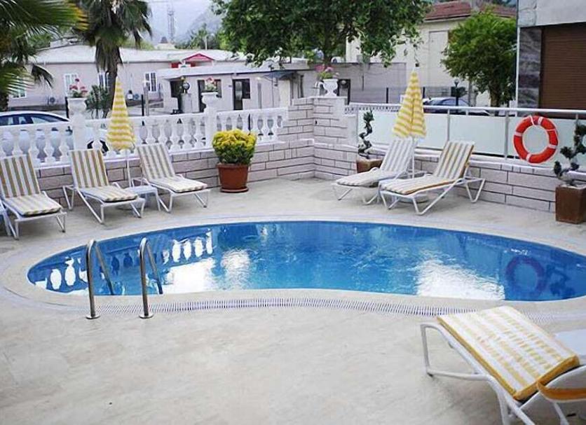 Kolam Foto