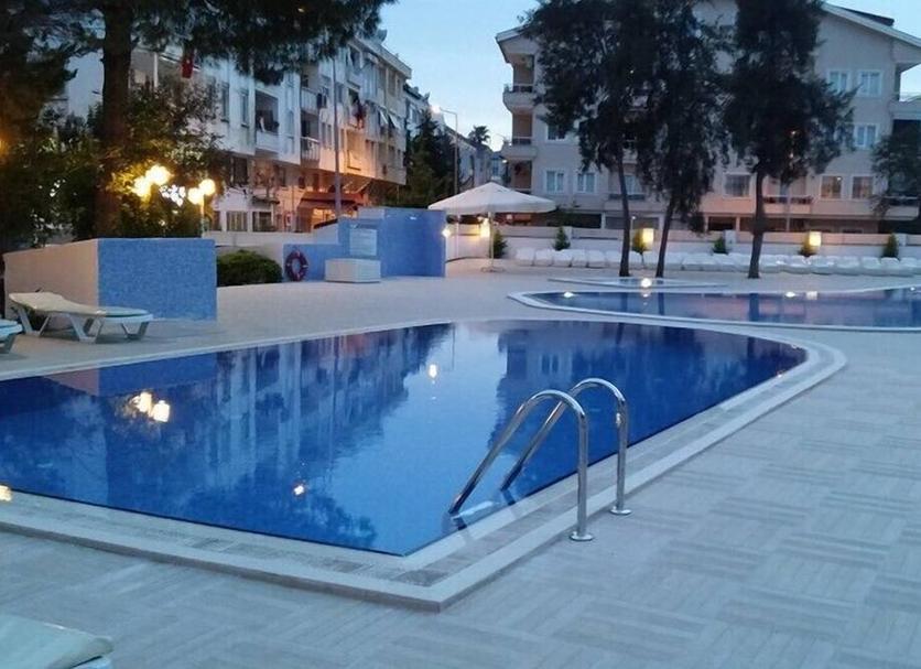 Kolam Foto