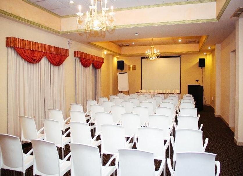 Ruang konferensi Foto