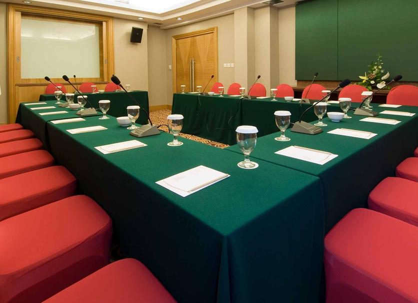 Ruang konferensi Foto