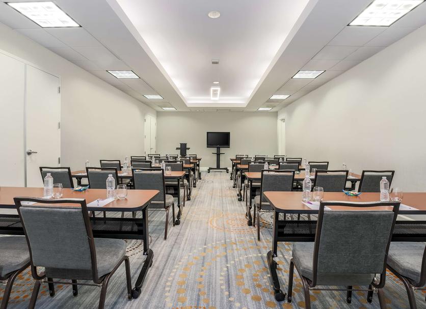 Ruang konferensi Foto