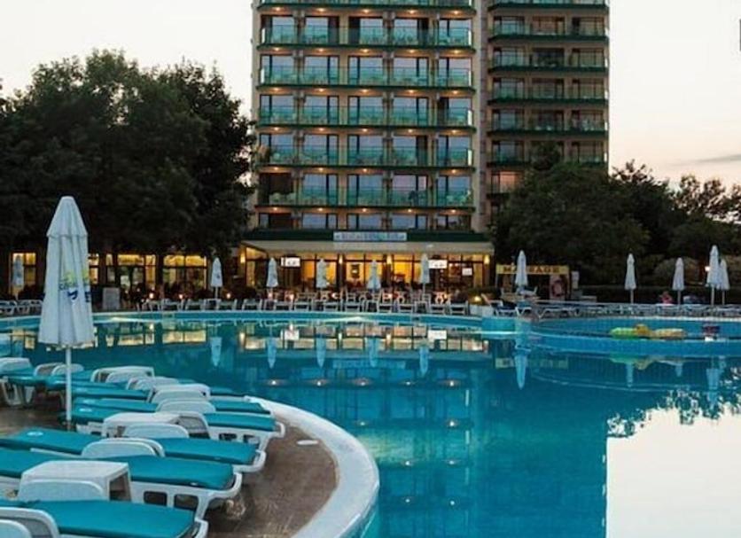 Kolam Foto