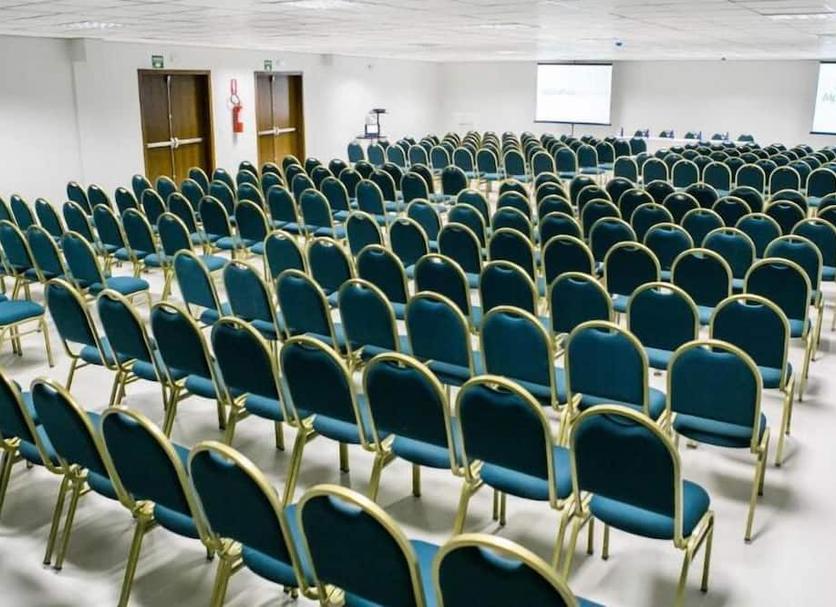 Ruang konferensi Foto
