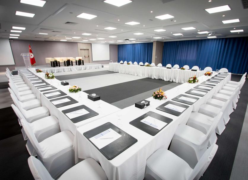 Ruang konferensi Foto