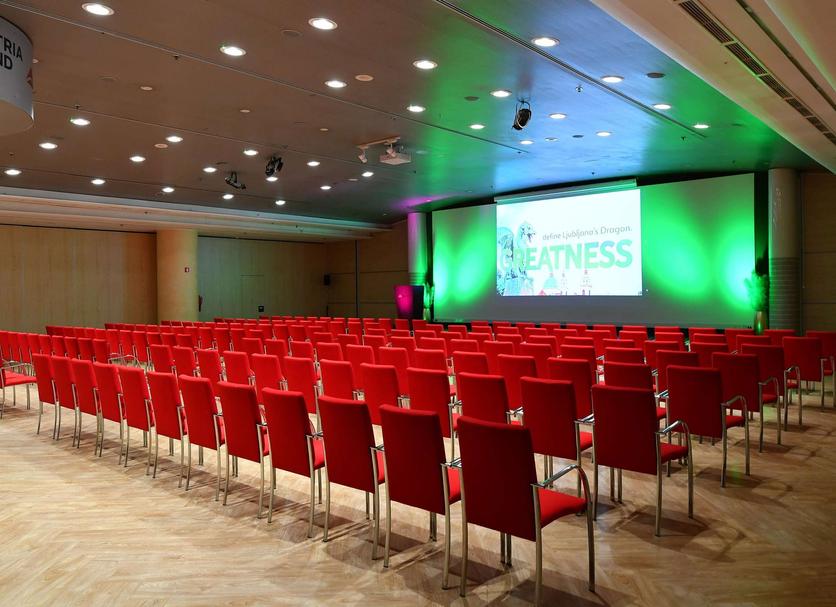 Ruang konferensi Foto