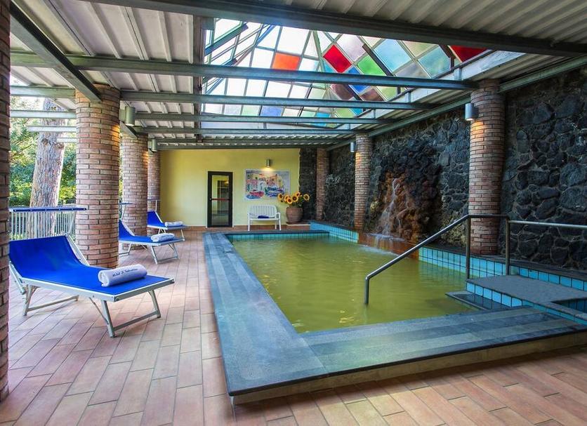 Kolam Foto