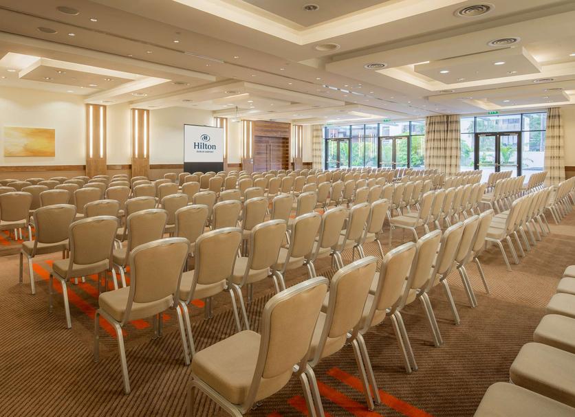Ruang konferensi Foto