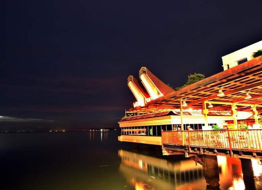Pemandangan luar Foto
