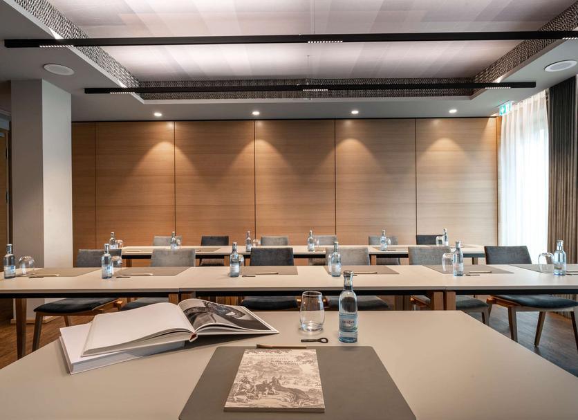 Ruang konferensi Foto