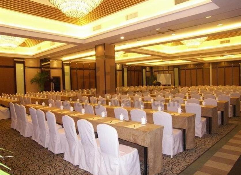 Ruang konferensi Foto