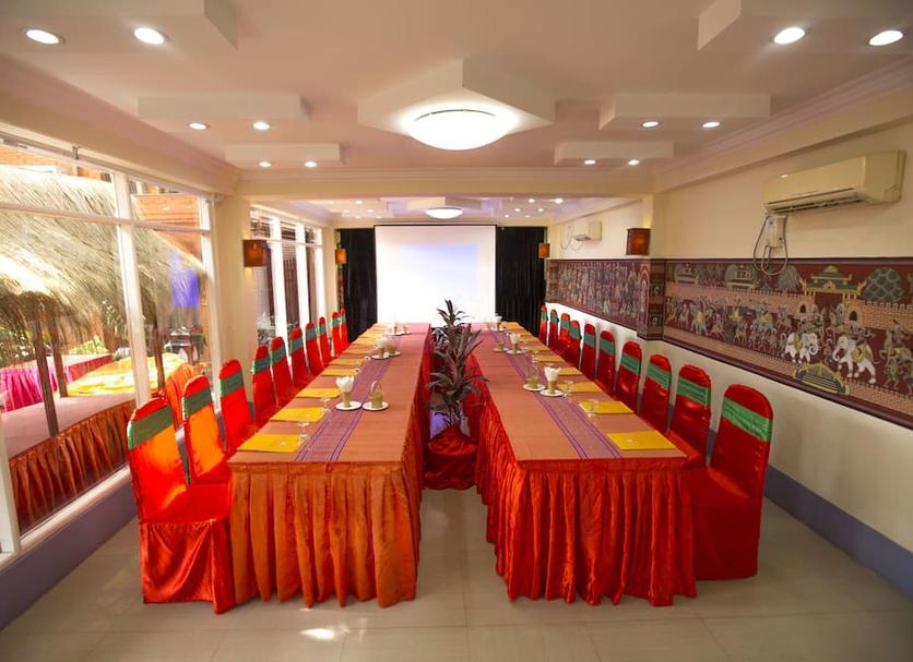Ruang konferensi Foto