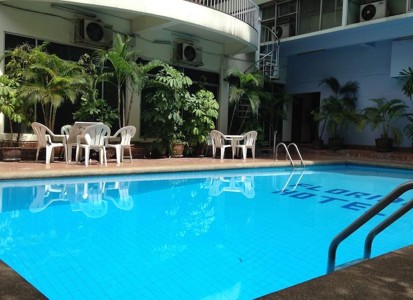 Kolam Foto