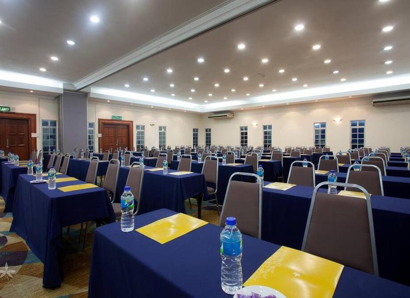 Ruang konferensi Foto