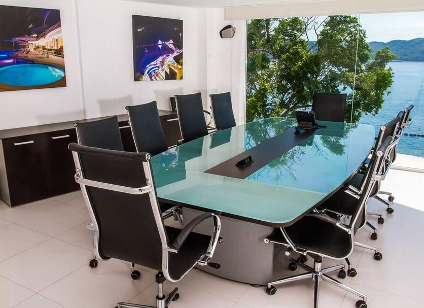 Ruang konferensi Foto
