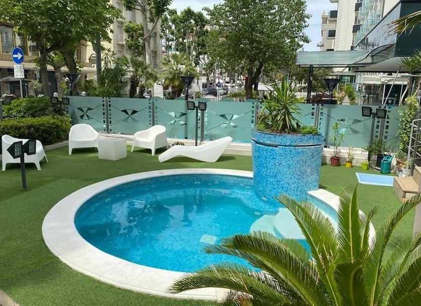 Kolam Foto