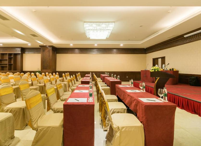 Ruang konferensi Foto