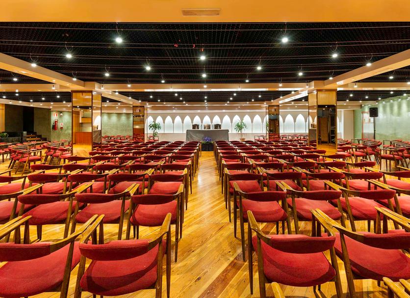 Ruang konferensi Foto