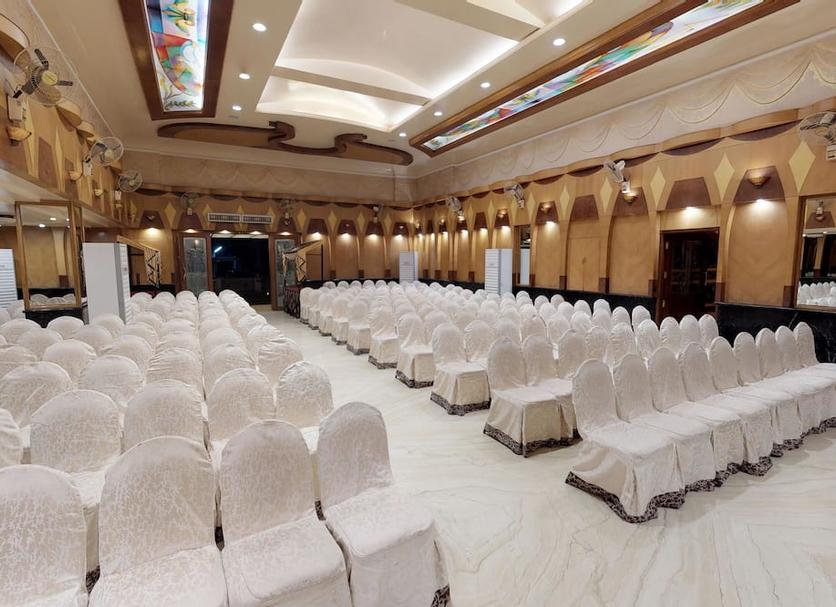 Ruang konferensi Foto
