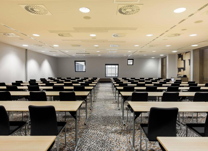 Ruang konferensi Foto