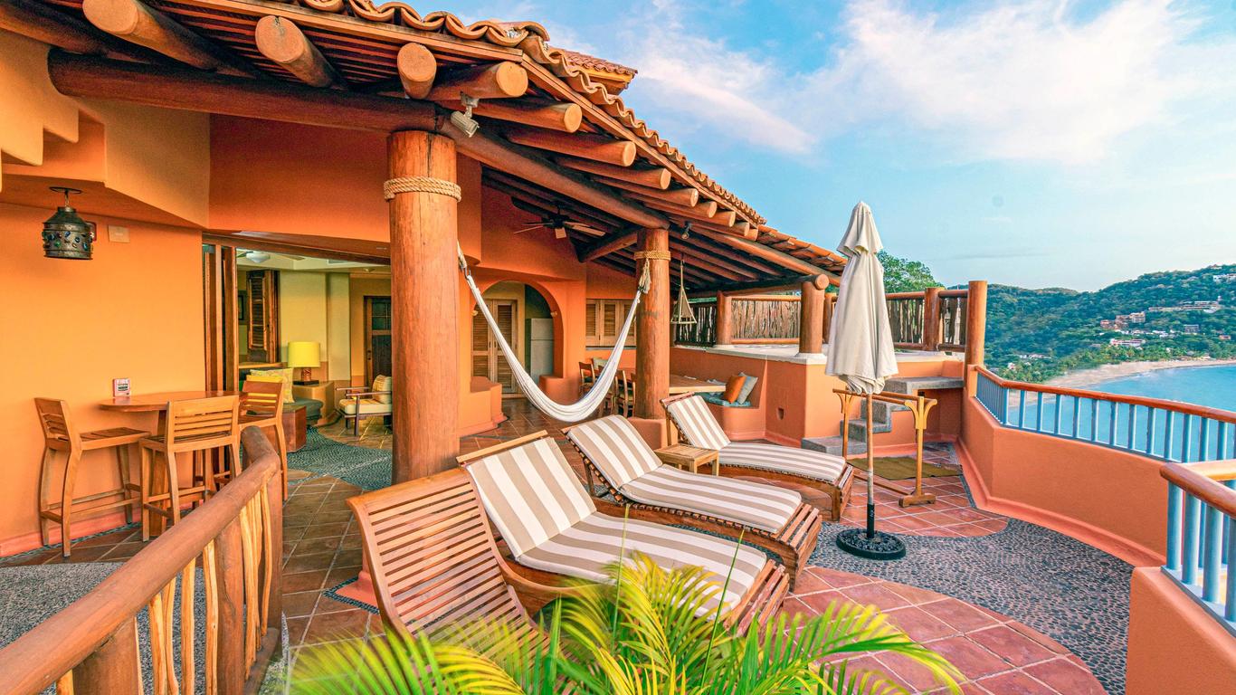 Embarc Zihuatanejo