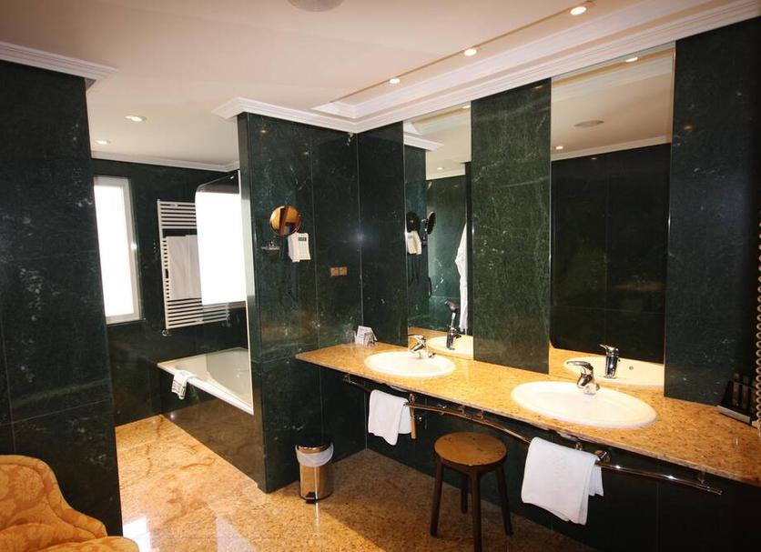 Kamar Mandi Foto