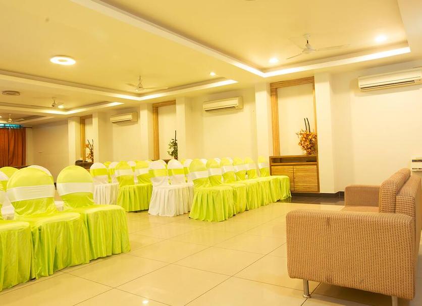 Ruang konferensi Foto