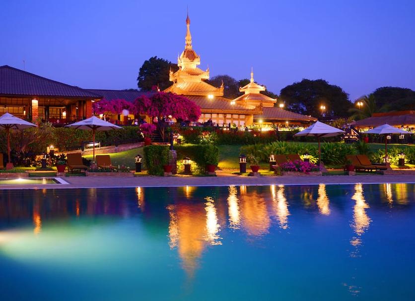 Pemandangan luar Foto
