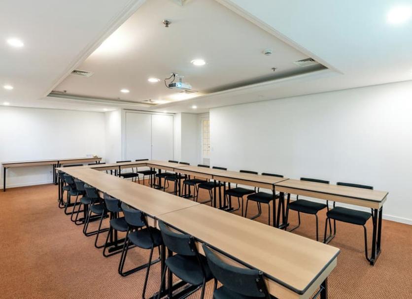 Ruang konferensi Foto