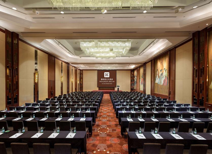 Ruang konferensi Foto
