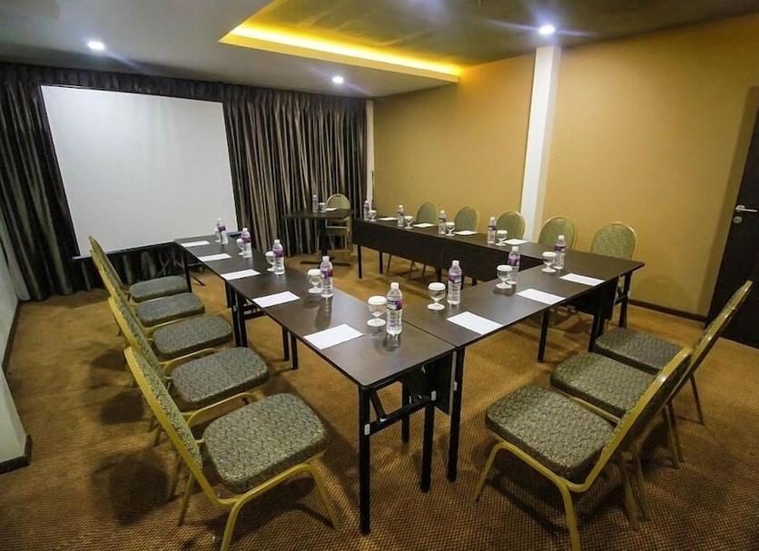Ruang konferensi Foto