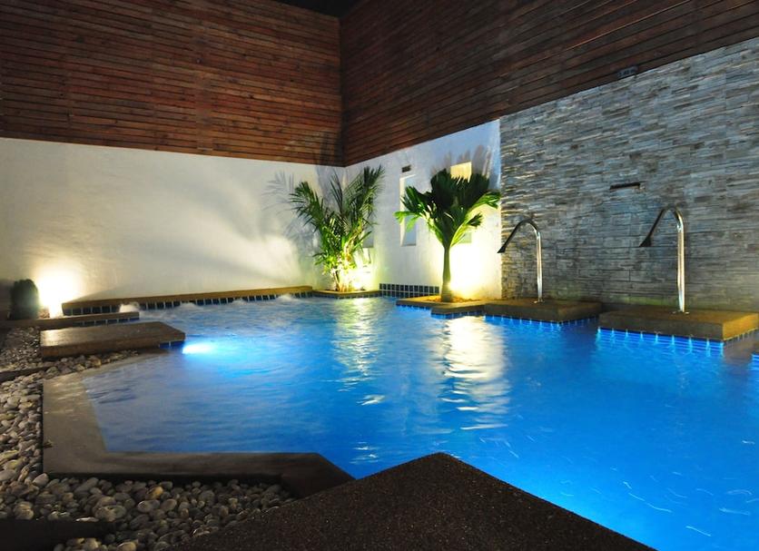 Kolam Foto