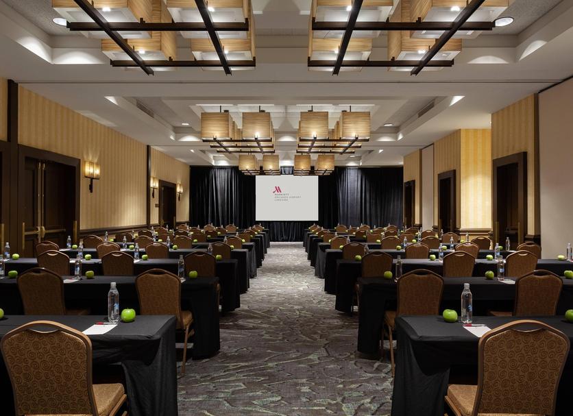 Ruang konferensi Foto