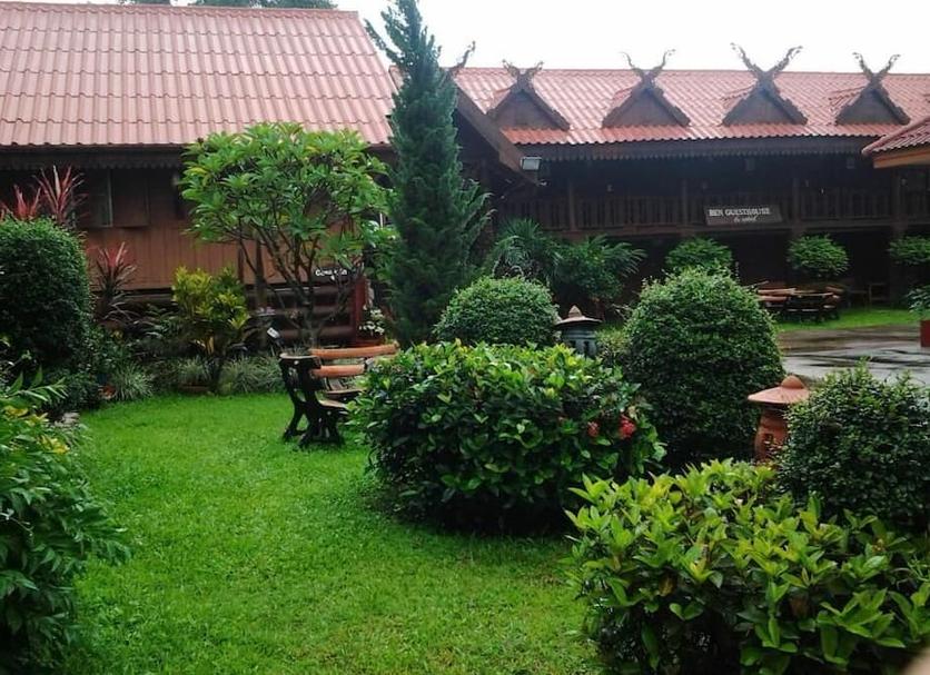 Pemandangan luar Foto