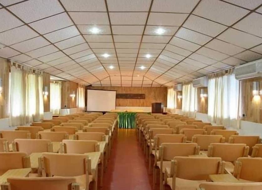 Ruang konferensi Foto