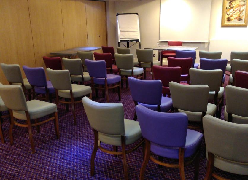 Ruang konferensi Foto
