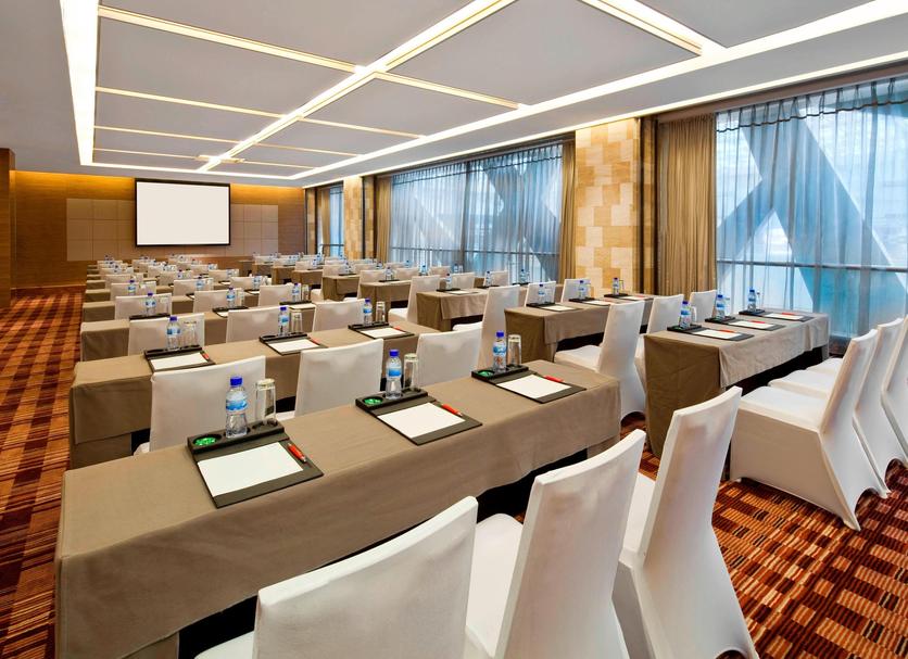 Ruang konferensi Foto