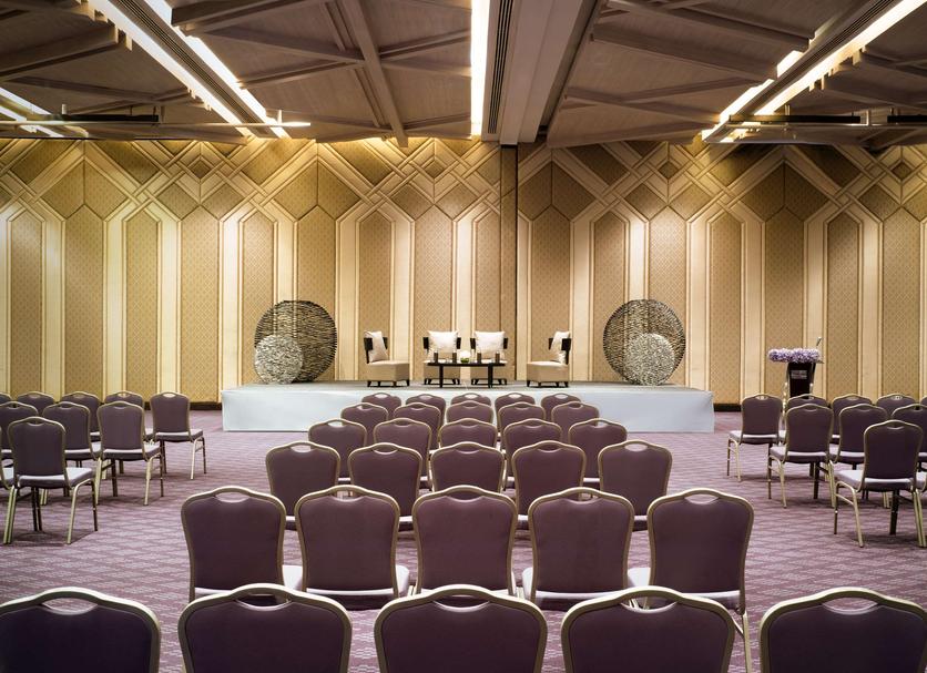 Ruang konferensi Foto