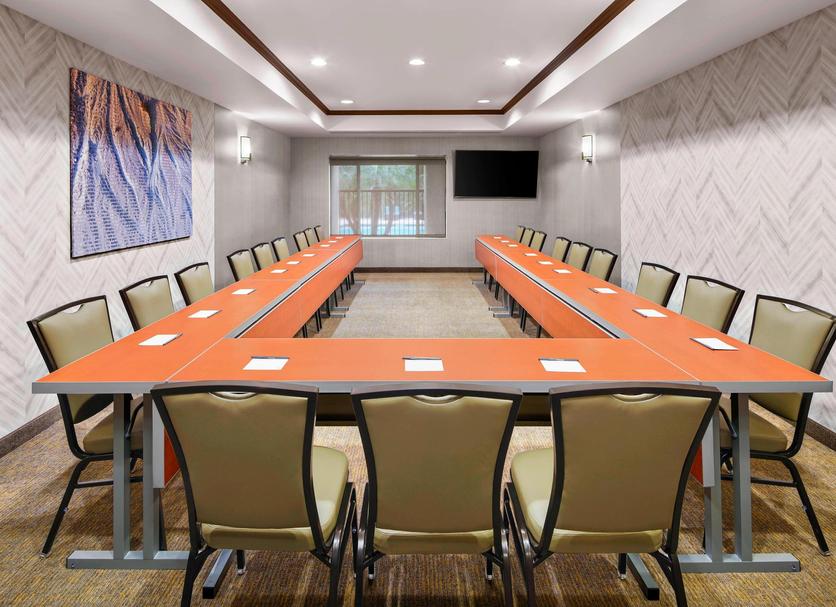 Ruang konferensi Foto